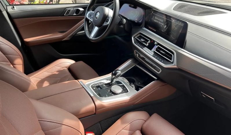 
								BMW X6 cheio									