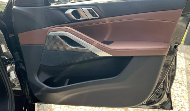 
								BMW X6 cheio									