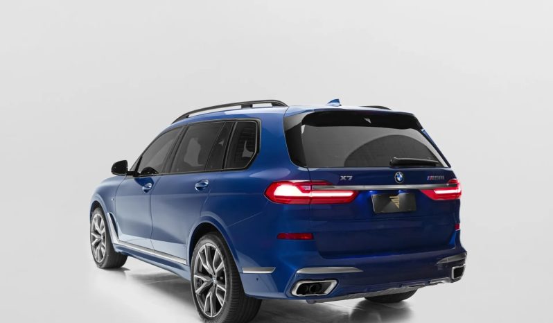 
								BMW X7 cheio									