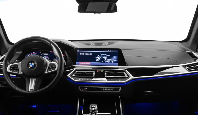 
								BMW X7 cheio									