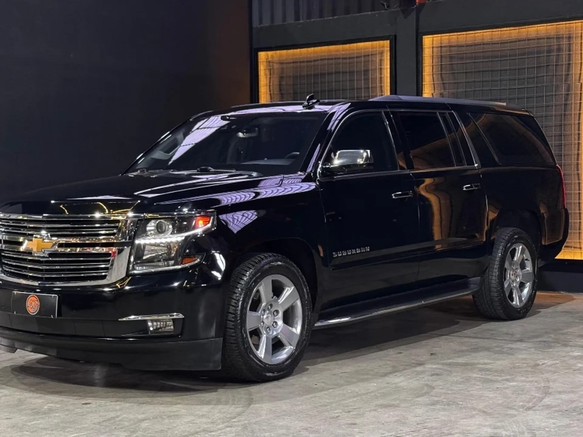 CHEVROLET SUBURBAN