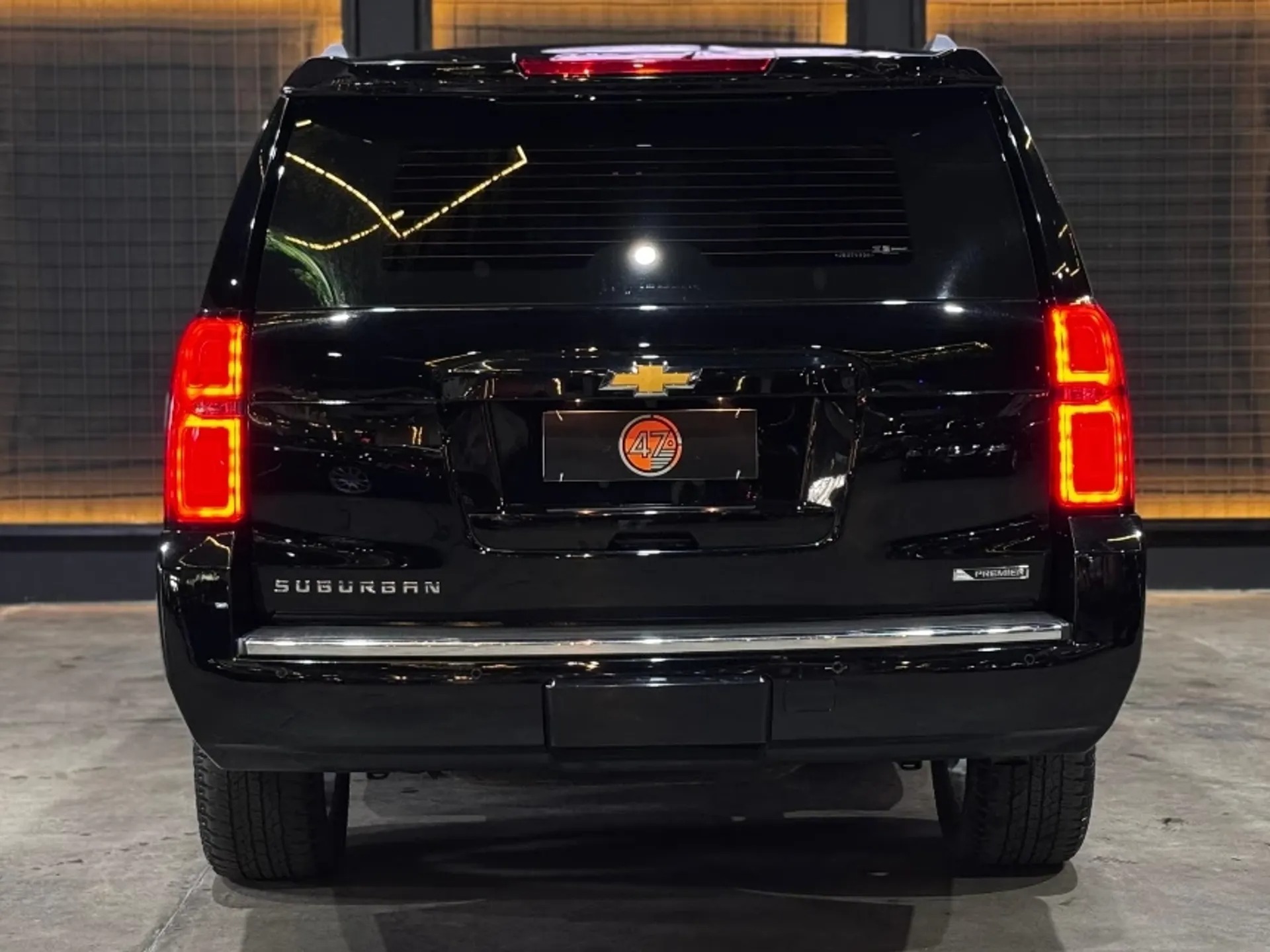 CHEVROLET SUBURBAN