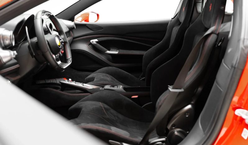 
								FERRARI F8 SPIDER cheio									