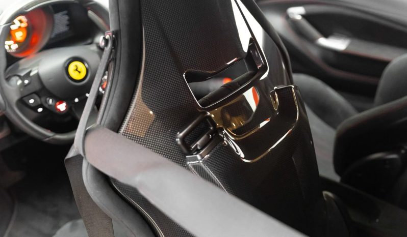 
								FERRARI F8 SPIDER cheio									