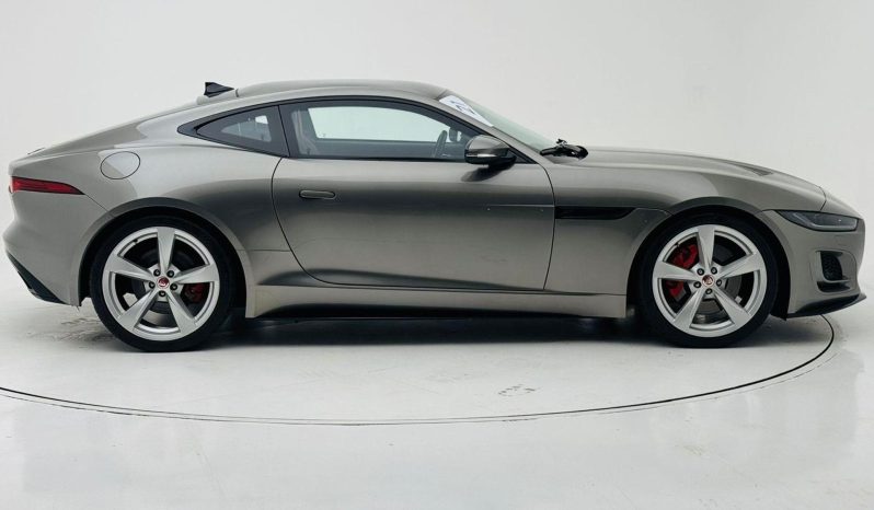 
								JAGUAR F-TYPE cheio									