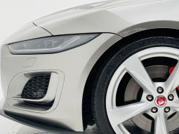 
										JAGUAR F-TYPE cheio									