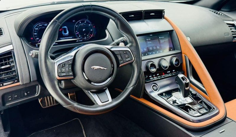 
								JAGUAR F-TYPE cheio									