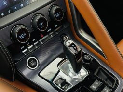 
										JAGUAR F-TYPE cheio									
