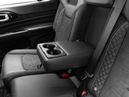 
										JEEP COMMANDER cheio									