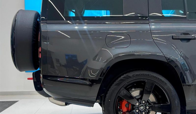 
								LAND ROVER DEFENDER cheio									