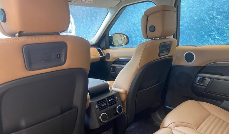 
								LAND ROVER DISCOVERY cheio									