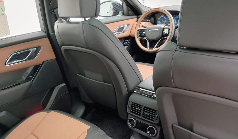 
								LAND ROVER RANGE ROVER VELAR cheio									