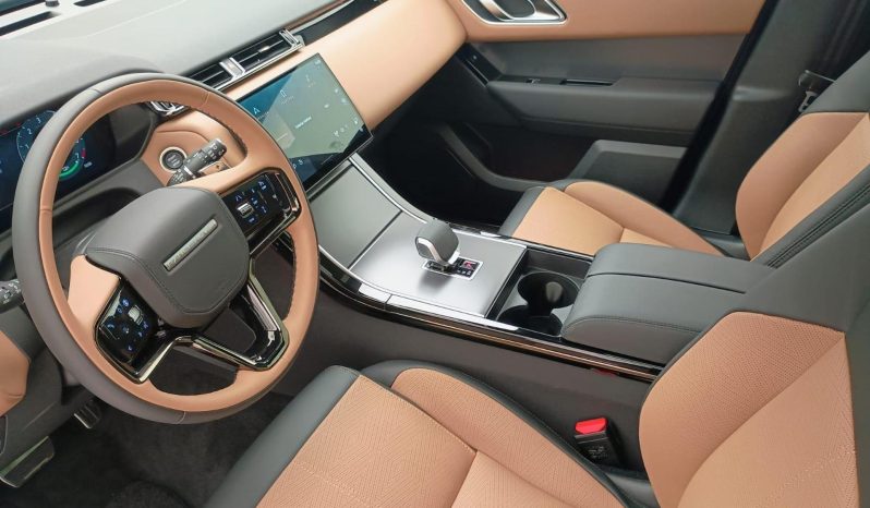 
								LAND ROVER RANGE ROVER VELAR cheio									
