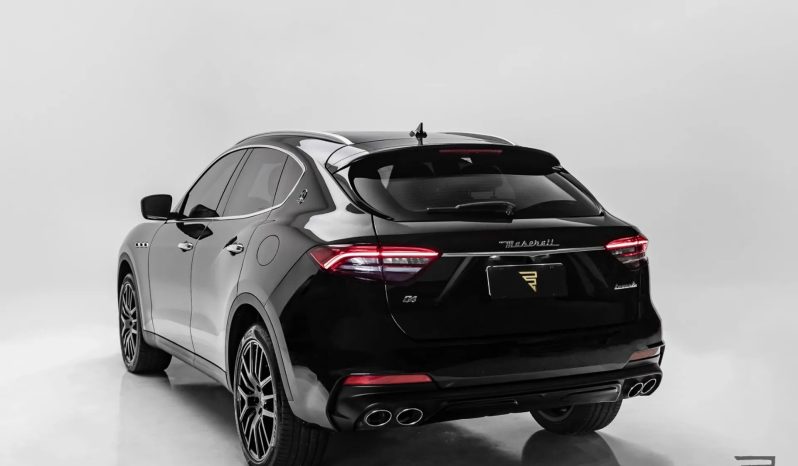 
								MASERATI LEVANTE cheio									