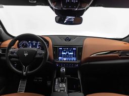 
										MASERATI LEVANTE cheio									