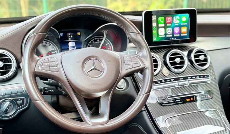 
								MERCEDES-BENZ GLC 43 AMG cheio									