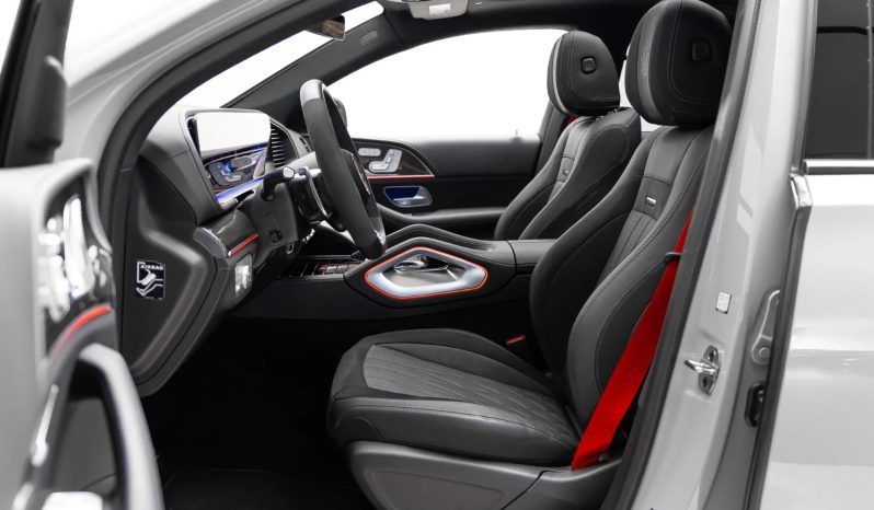 
								MERCEDES-BENZ GLE 63 AMG cheio									