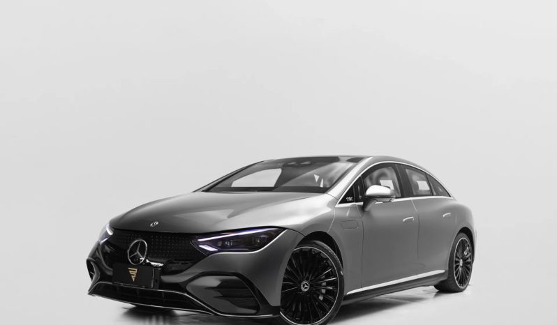 Mercedes EQE Alphaville