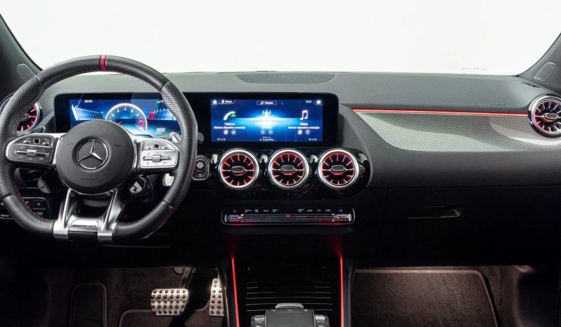 
								MERCEDES-BENZ GLA 35 AMG cheio									