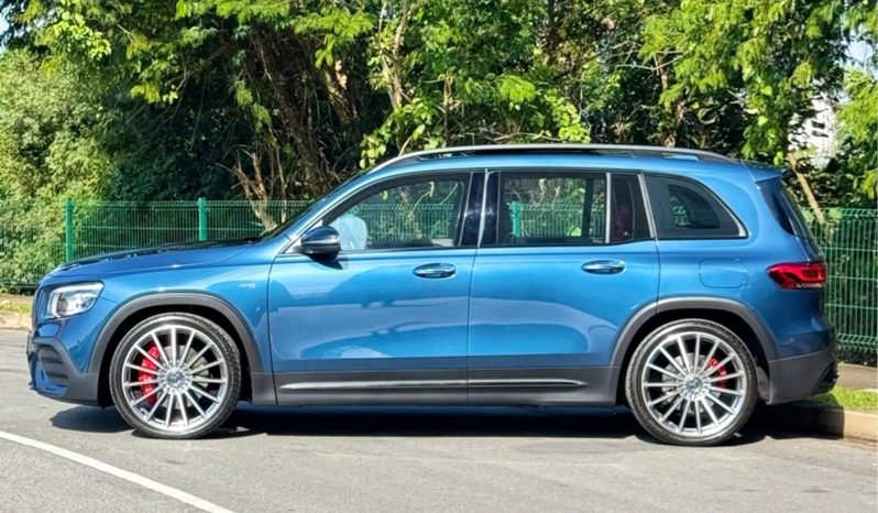 
								MERCEDES-BENZ GLB 35 AMG cheio									