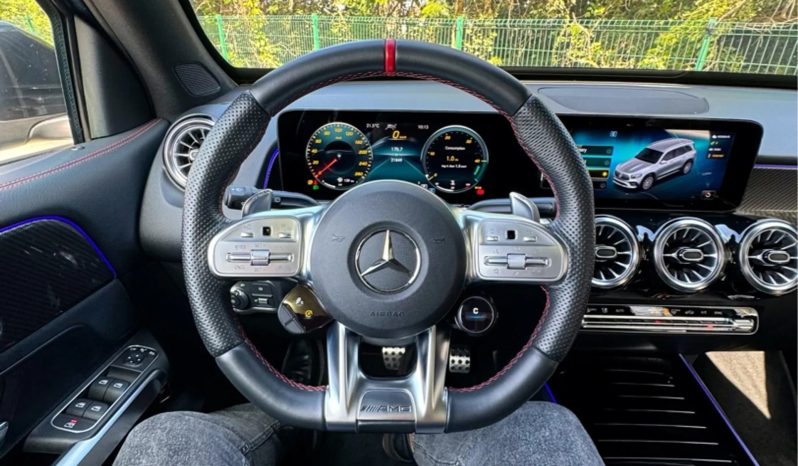 
								MERCEDES-BENZ GLB 35 AMG cheio									