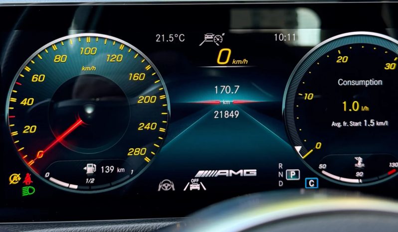 
								MERCEDES-BENZ GLB 35 AMG cheio									