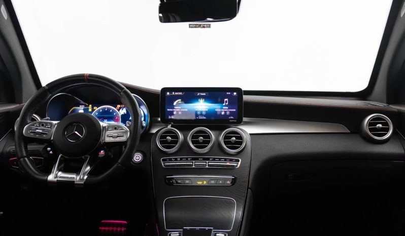 
								MERCEDES-BENZ GLC 43 AMG cheio									