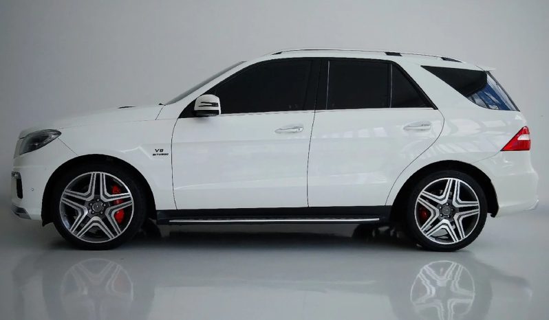
								MERCEDES-BENZ ML 63 AMG cheio									