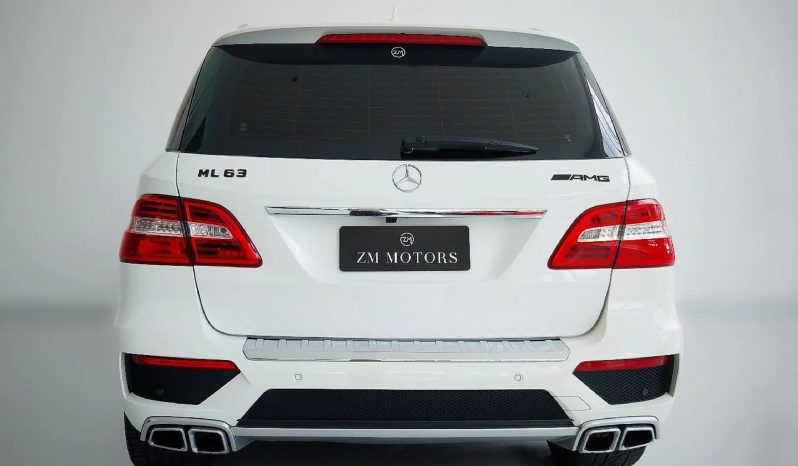 
								MERCEDES-BENZ ML 63 AMG cheio									