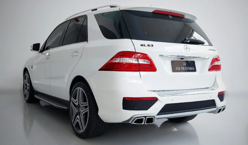 
								MERCEDES-BENZ ML 63 AMG cheio									
