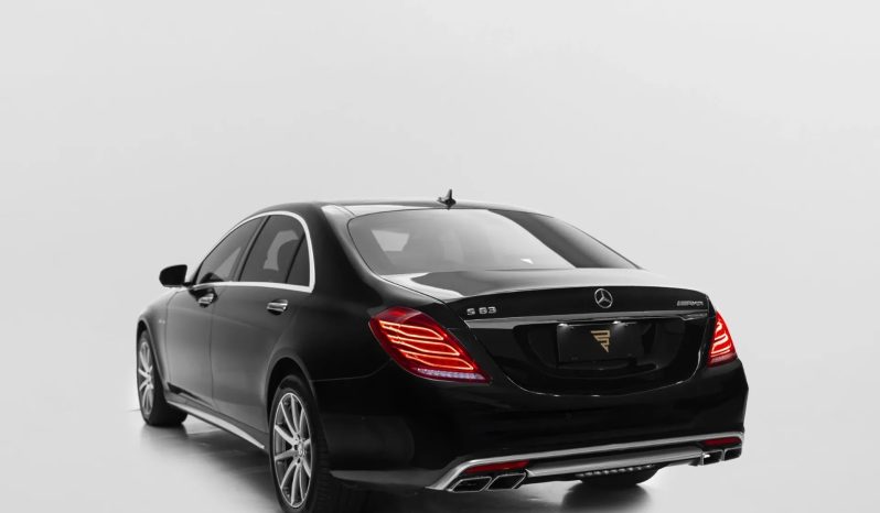 
								MERCEDES-BENZ S 63 AMG cheio									