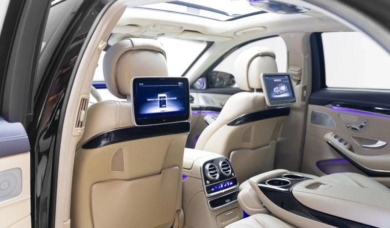 
								MERCEDES-BENZ S 63 AMG cheio									