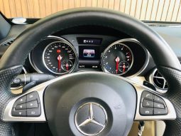 
										MERCEDES-BENZ SLC 300 cheio									