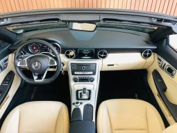 
										MERCEDES-BENZ SLC 300 cheio									