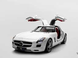 MERCEDES-BENZ SLS AMG