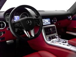 MERCEDES-BENZ SLS AMG
