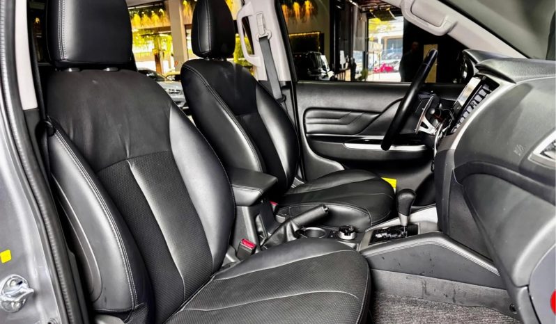
								MITSUBISHI L200 TRITON cheio									