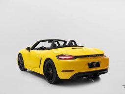 
										PORSCHE 718 cheio									