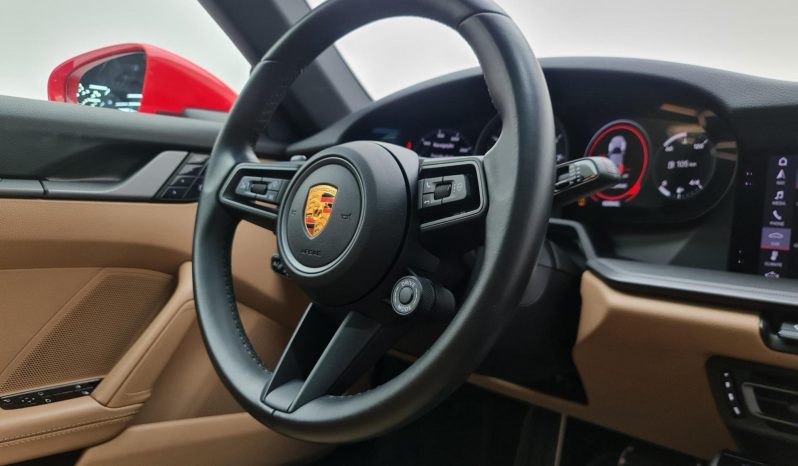 
								PORSCHE 911 cheio									