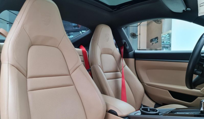 
								PORSCHE 911 cheio									