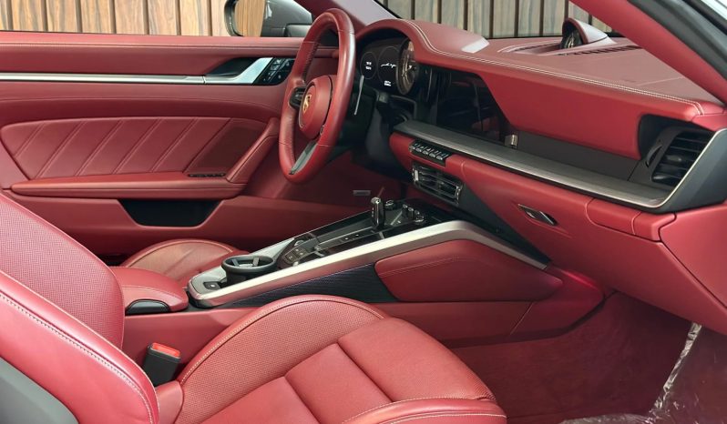 
								PORSCHE 911 cheio									