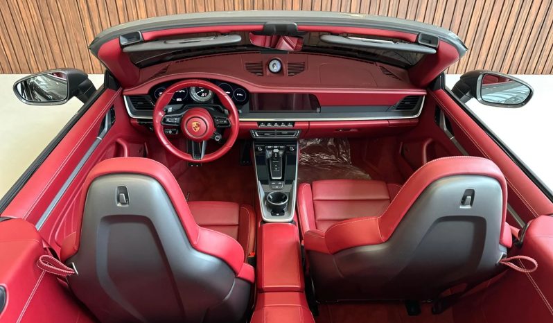 
								PORSCHE 911 cheio									