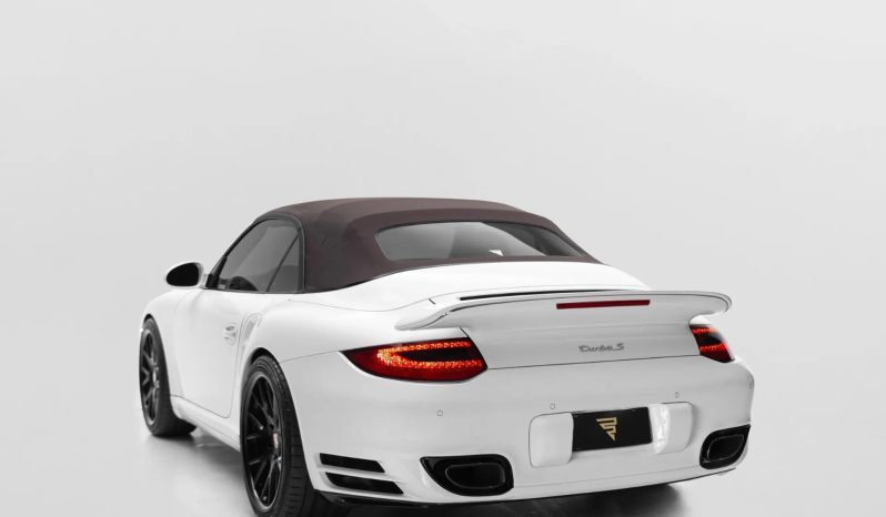 
								PORSCHE 911 cheio									