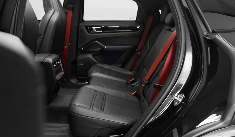 
								PORSCHE CAYENNE cheio									