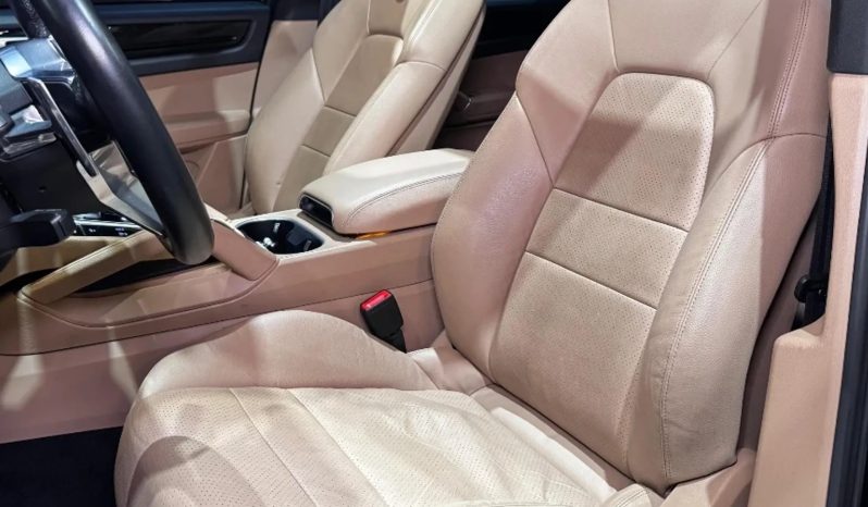 
								PORSCHE CAYENNE cheio									