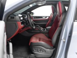 
										PORSCHE CAYENNE cheio									