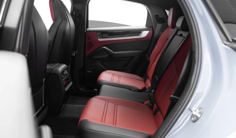 
								PORSCHE CAYENNE cheio									