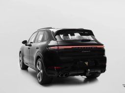 
										PORSCHE CAYENNE cheio									