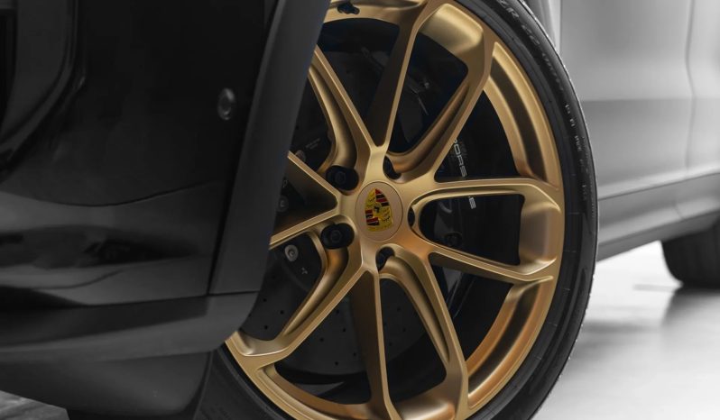 
								PORSCHE CAYENNE cheio									