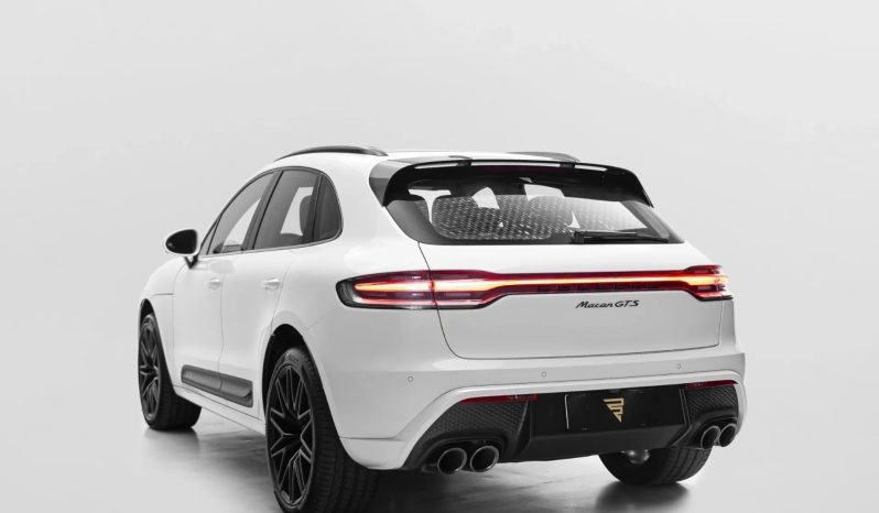 
								PORSCHE MACAN cheio									